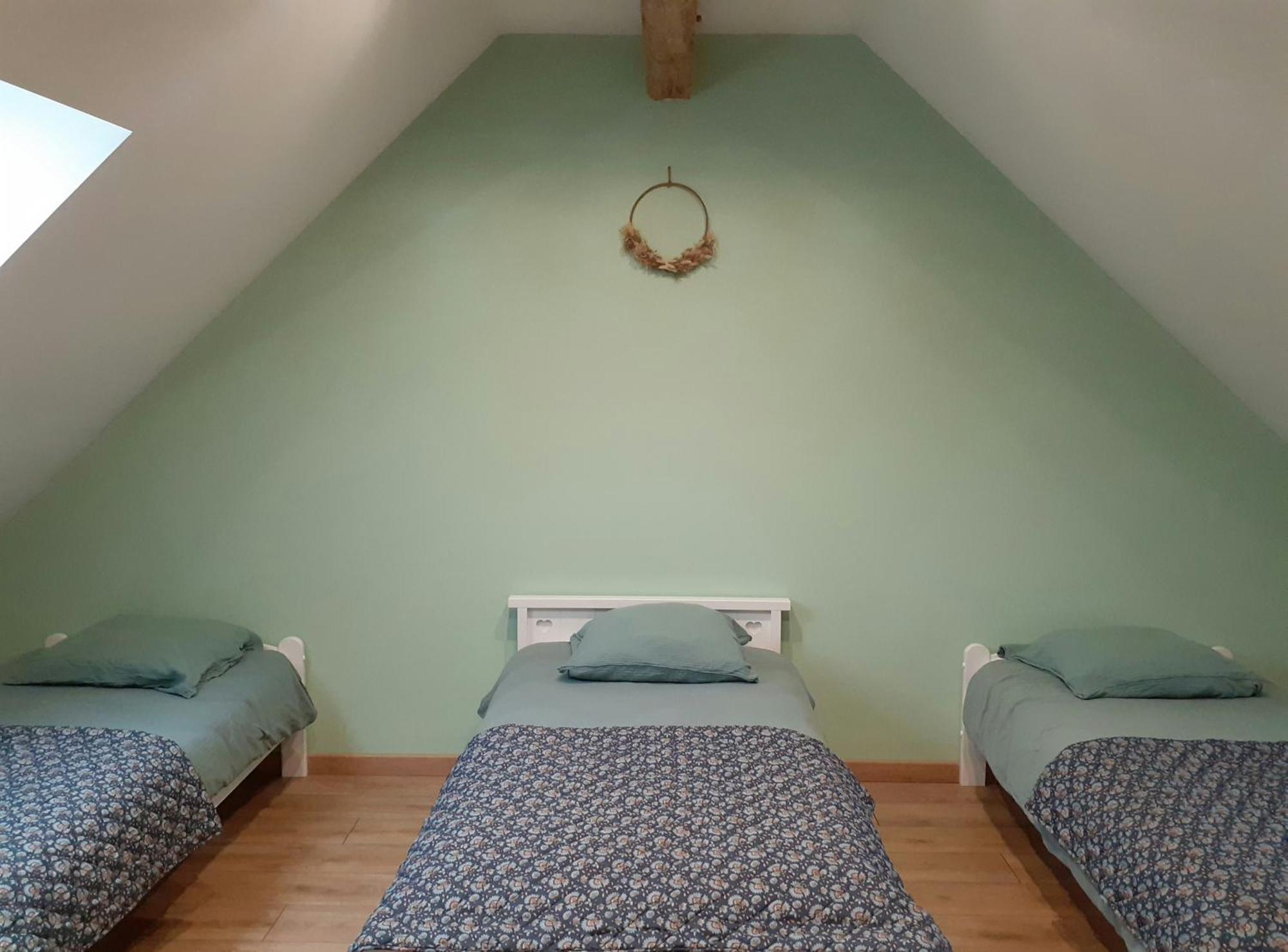 Gite Et Chambre D'Hotes Du Guillot Sainte-Solange ห้อง รูปภาพ