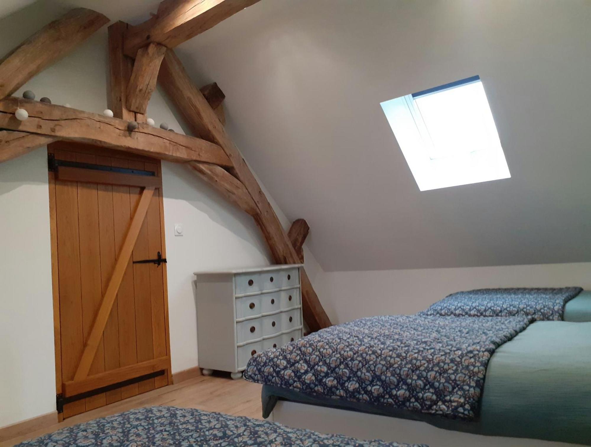 Gite Et Chambre D'Hotes Du Guillot Sainte-Solange ห้อง รูปภาพ